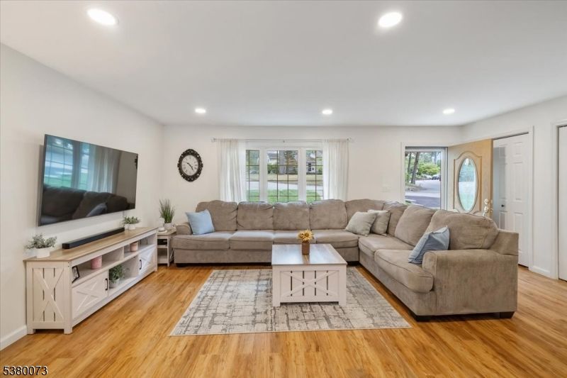 Interior, Living room, Recessed Lighting, Wood Texture Flooring
