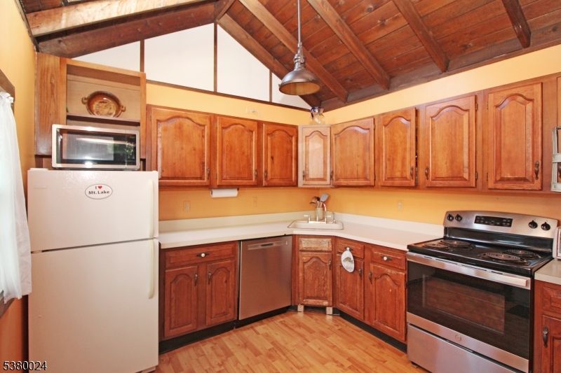Interior, Kitchen, Pendant Lights, Stainless Steel Appliances, Wooden Beams, Wooden Ceilings, Wood Texture Flooring