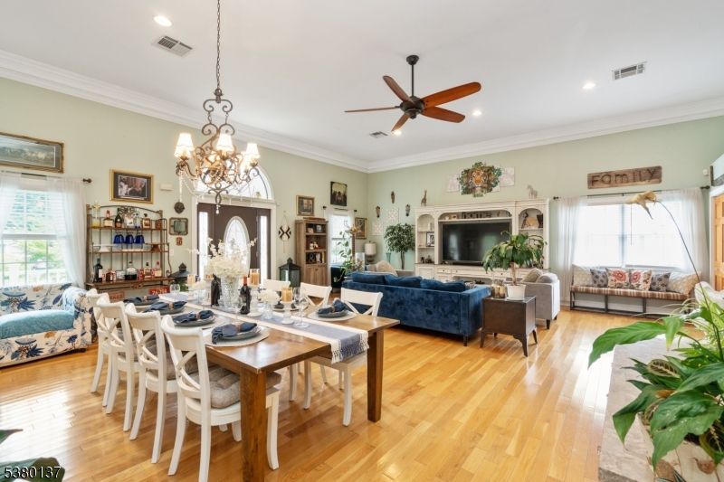 Chandelier, Dining room, Interior, Living room, Recessed Lighting, Wood Texture Flooring