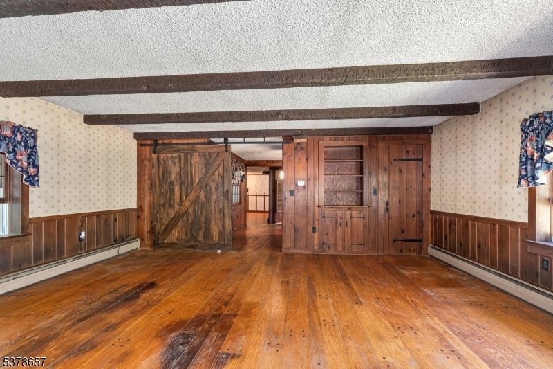 Empty room, Interior, Wooden Beams, Wood Texture Flooring