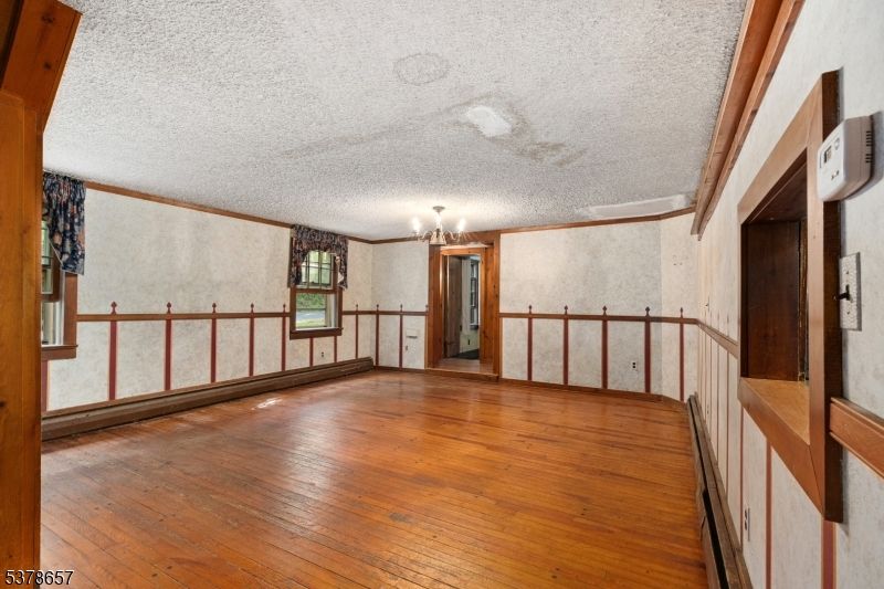 Chandelier, Empty room, Interior, Wood Texture Flooring