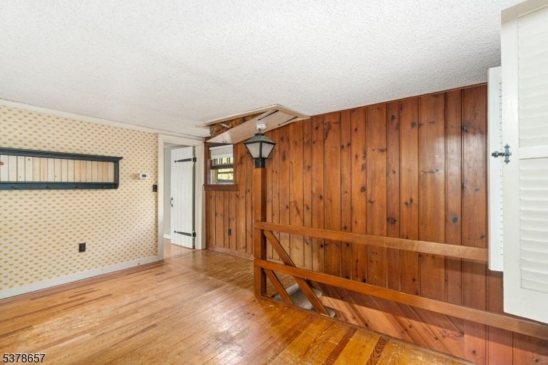 Empty room, Interior, Wood Texture Flooring, Wooden Walls