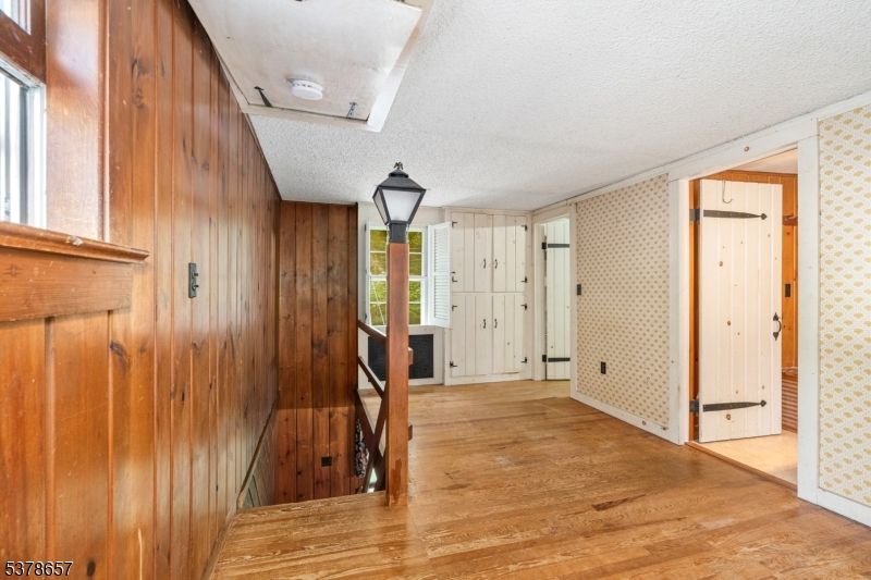 Empty room, Interior, Wood Texture Flooring, Wooden Walls