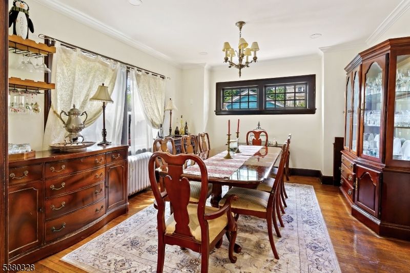 Chandelier, Dining room, Interior, Recessed Lighting, Wood Texture Flooring