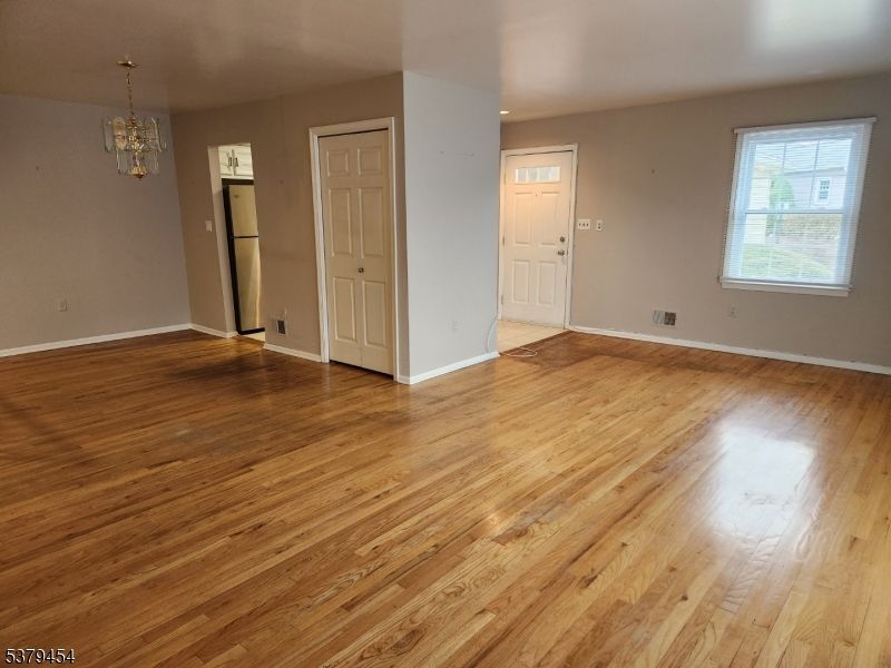 Chandelier, Empty room, Interior, Wood Texture Flooring