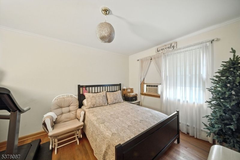 Bedroom, Interior, Pendant Lights, Wood Texture Flooring