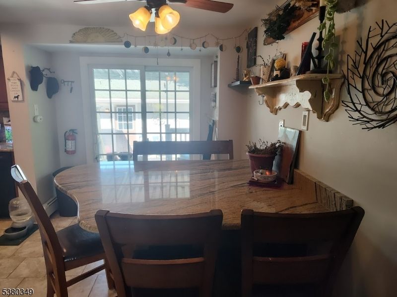 Dining room, Interior