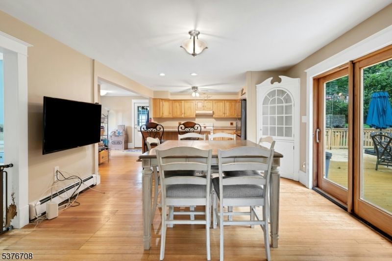 Dining room, Interior, Kitchen, Recessed Lighting, Wood Texture Flooring