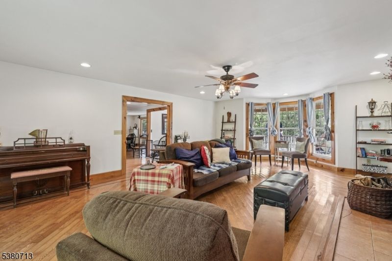 Interior, Living room, Piano, Recessed Lighting, Wood Texture Flooring