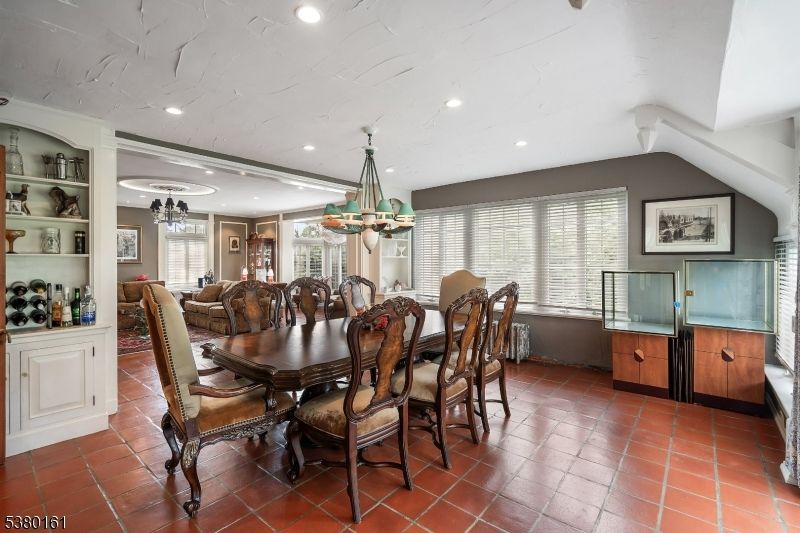 Chandelier, Dining room, Interior, Recessed Lighting