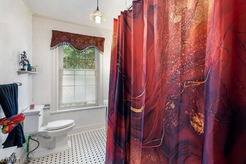 Bathroom, Interior, Pendant Lights