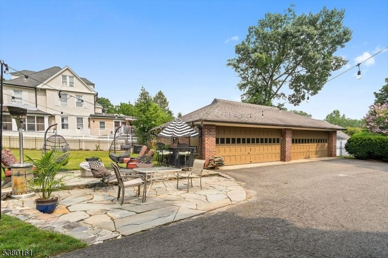 Backyard, Detached Garage, Exterior