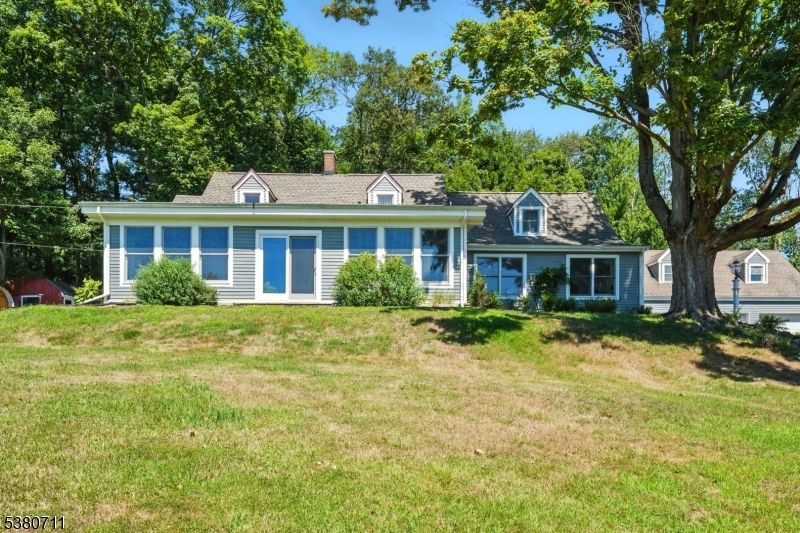 Backyard, Exterior, Facade, Cape Cod
