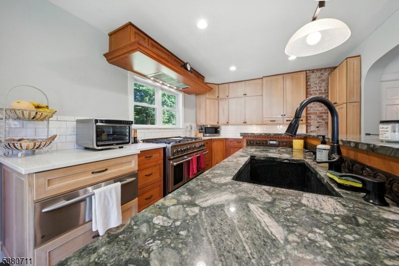 Interior, Kitchen, Pendant Lights, Recessed Lighting, Stainless Steel Appliances