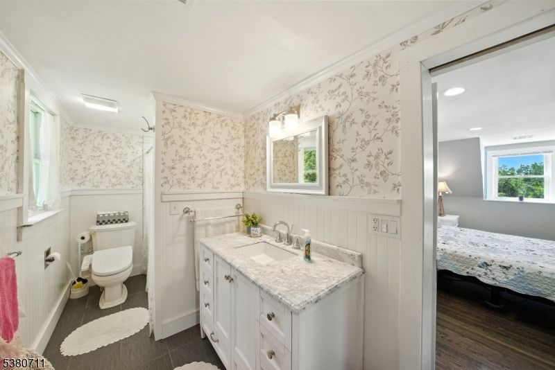 Bathroom, Bedroom, Interior, Recessed Lighting, Wood Texture Flooring