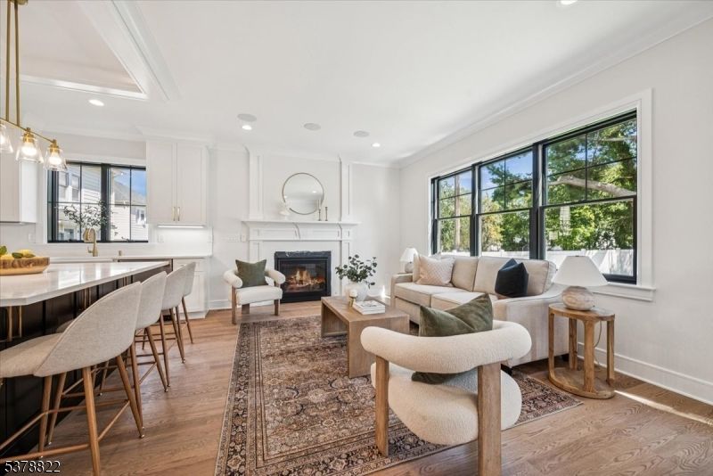 Fireplace, Interior, Living room, Pendant Lights, Recessed Lighting, Wood Texture Flooring