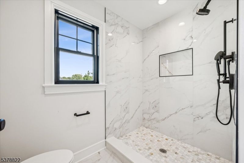 Bathroom, Interior, Marble, Marble Walls, Recessed Lighting