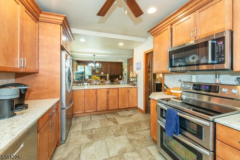 Chandelier, Interior, Kitchen, Recessed Lighting, Stainless Steel Appliances