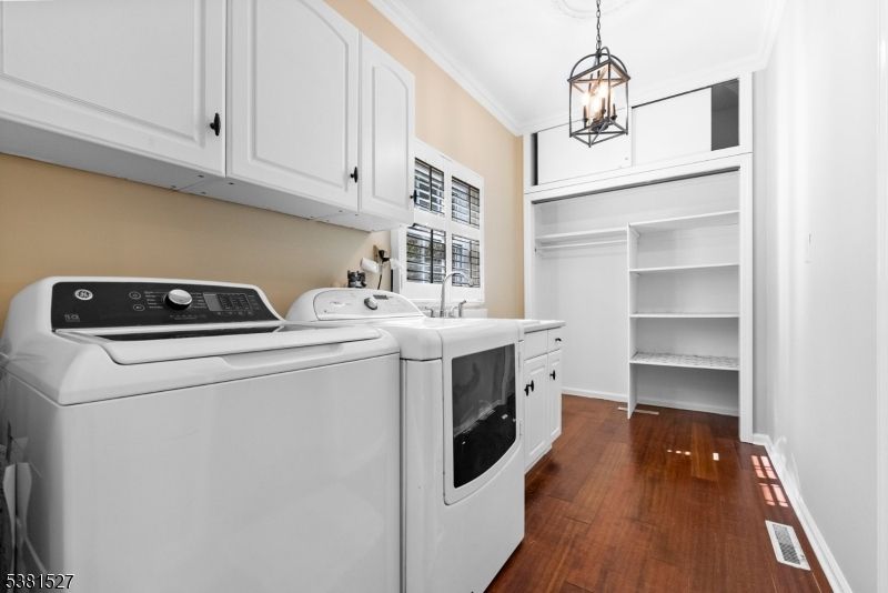 Interior, Pendant Lights, Washer, Wood Texture Flooring