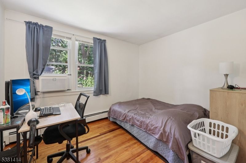 Bedroom, Home Office, Interior, Wood Texture Flooring