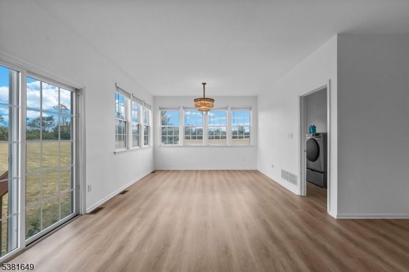 Empty room, Interior, Washer, Wood Texture Flooring