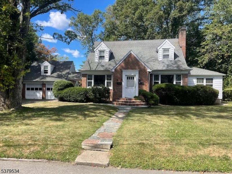 Attached, Exterior, Facade, Brick Facade, Cape Cod