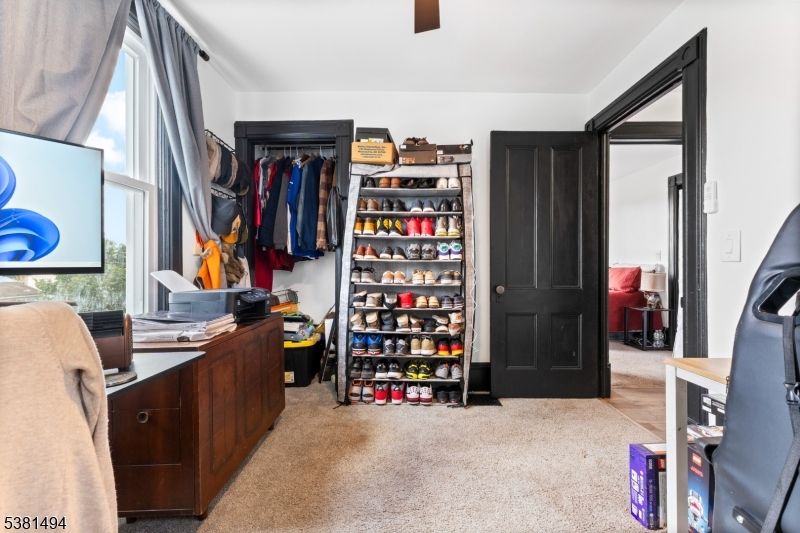 Interior, Walk-in Closets