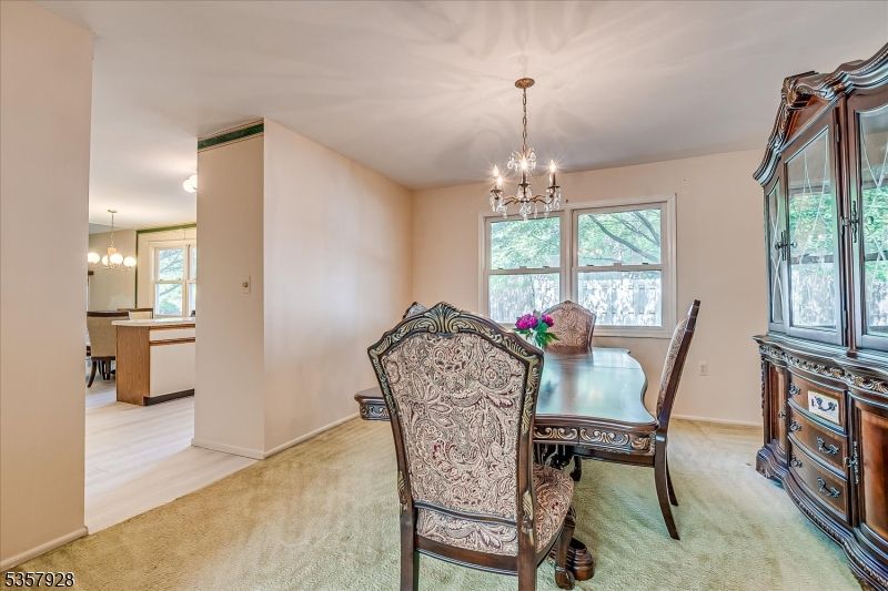 Chandelier, Dining room, Interior, Pendant Lights