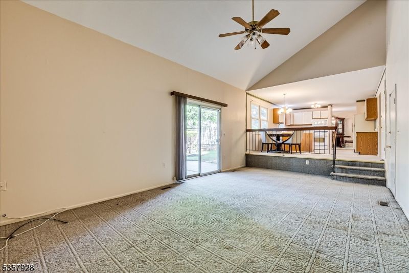 Empty room, Interior, Kitchen, Pendant Lights