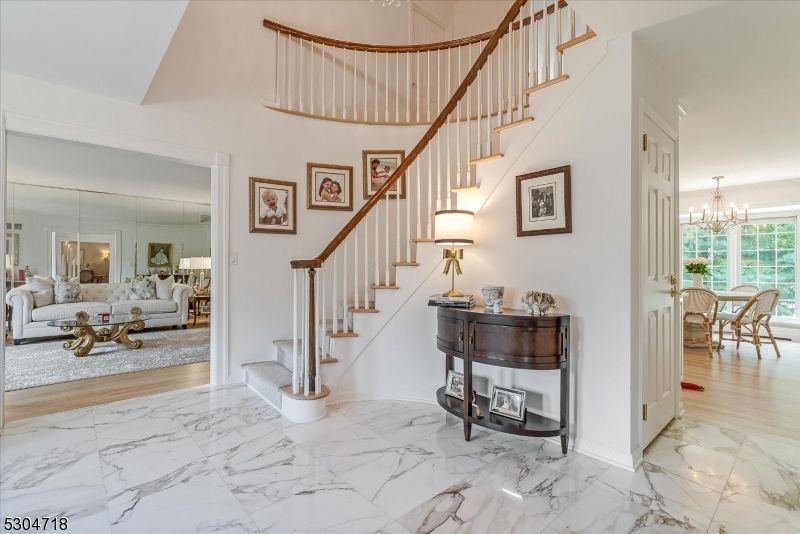 Chandelier, Dining room, Interior, Living room, Marble, Wood Texture Flooring