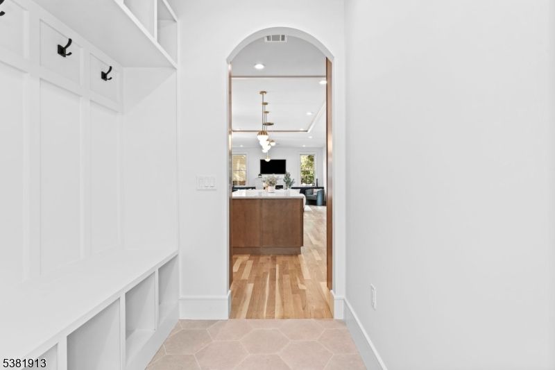 Interior, Pendant Lights, Recessed Lighting, Wood Texture Flooring