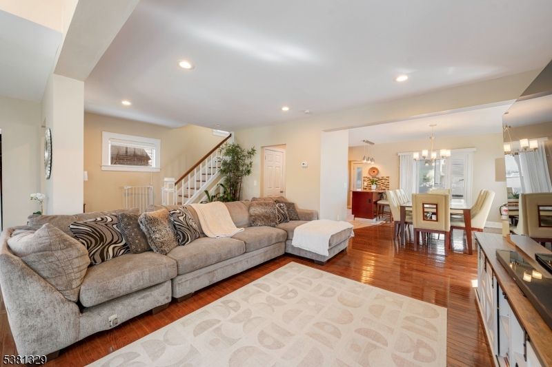 Chandelier, Dining room, Interior, Living room, Recessed Lighting, Wood Texture Flooring