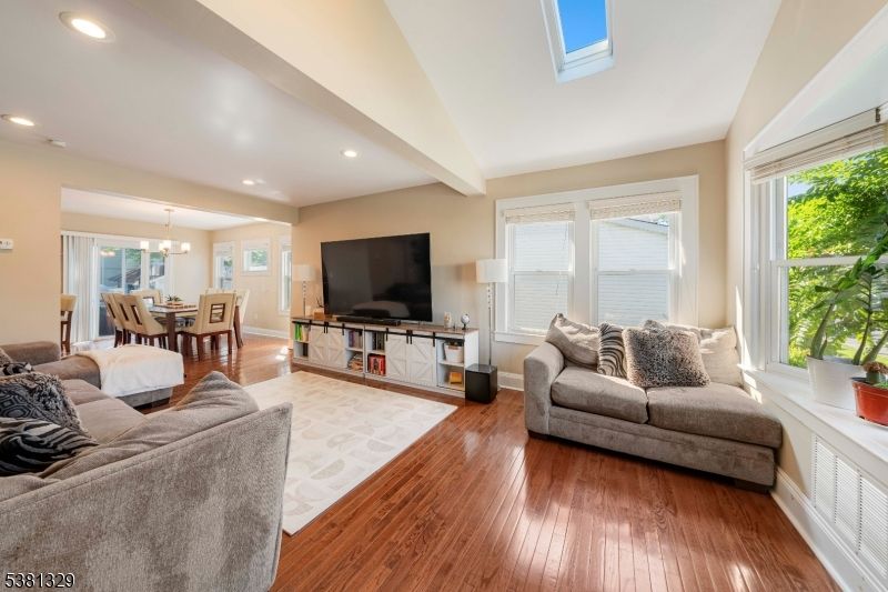 Dining room, Interior, Living room, Pendant Lights, Recessed Lighting, Wood Texture Flooring