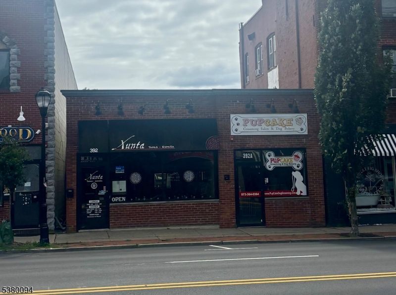 Exterior, Facade, Brick Facade, None