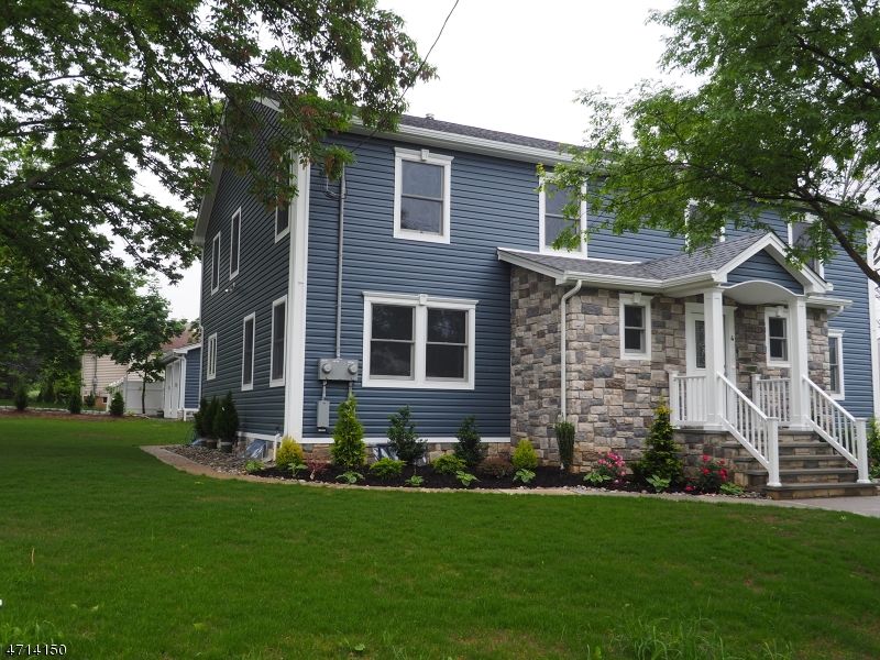 Exterior, Facade, Georgian