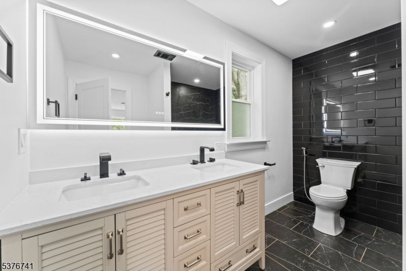 Bathroom, Dual Sink Vanities, Interior, Marble, Recessed Lighting