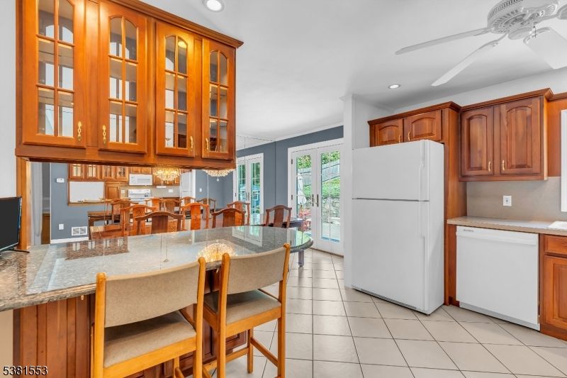 Dining room, Interior, Kitchen, Recessed Lighting