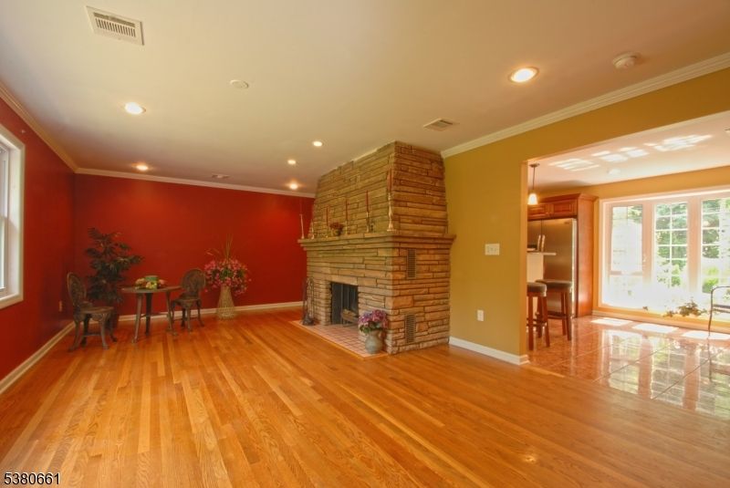 Dining room, Fireplace, Interior, Recessed Lighting, Wood Texture Flooring