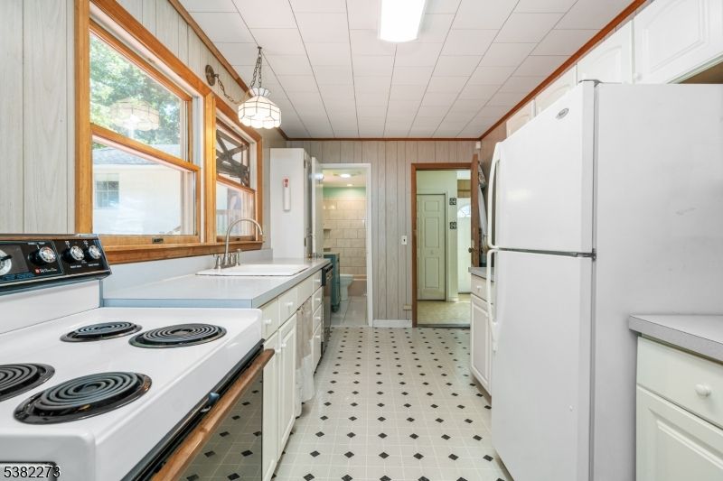Interior, Kitchen, Pendant Lights