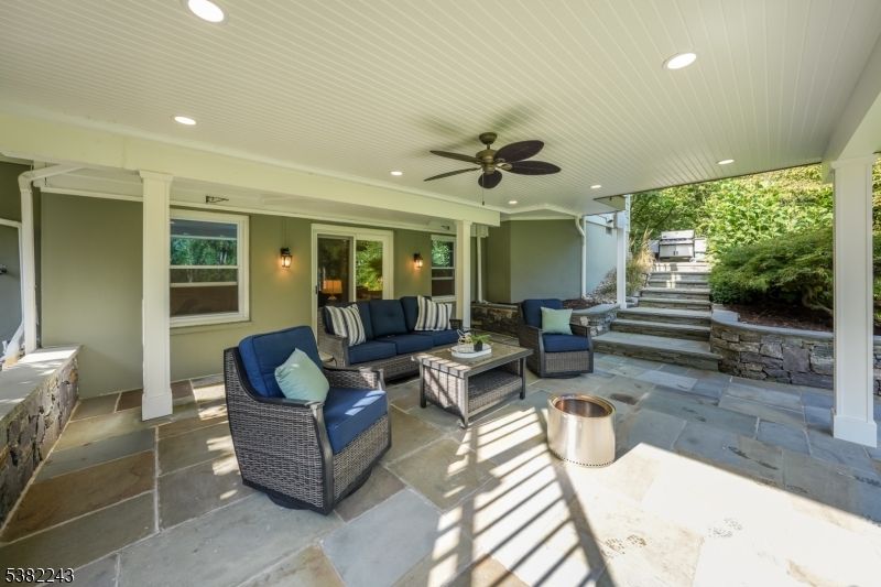 Exterior, Recessed Lighting