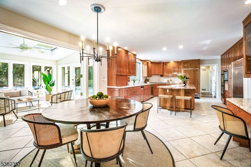 Dining room, Interior, Kitchen, Pendant Lights, Recessed Lighting
