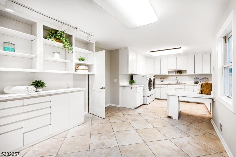 Interior, Kitchen, Washer