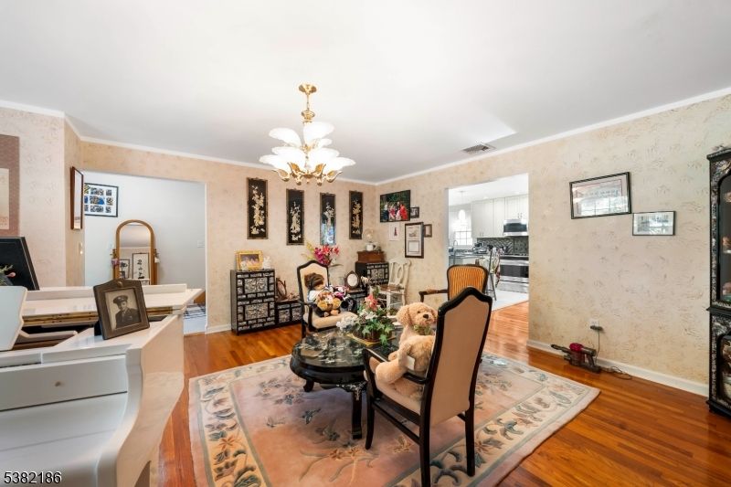 Chandelier, Dining room, Interior, Kitchen, Wood Texture Flooring