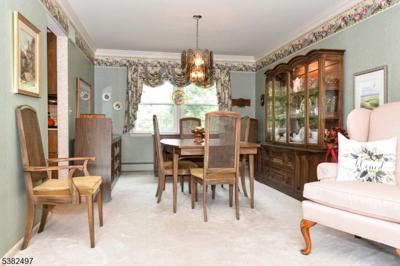 Chandelier, Dining room, Interior