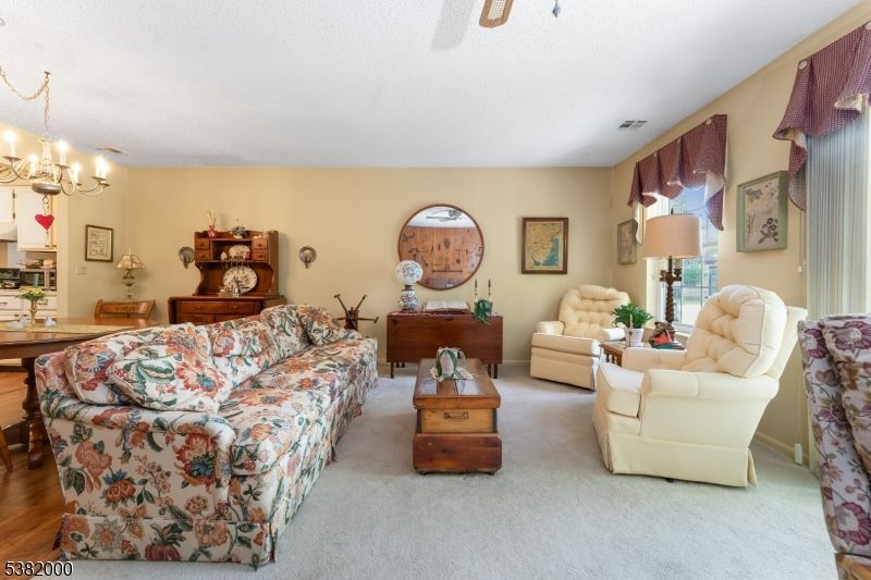 Chandelier, Interior, Living room