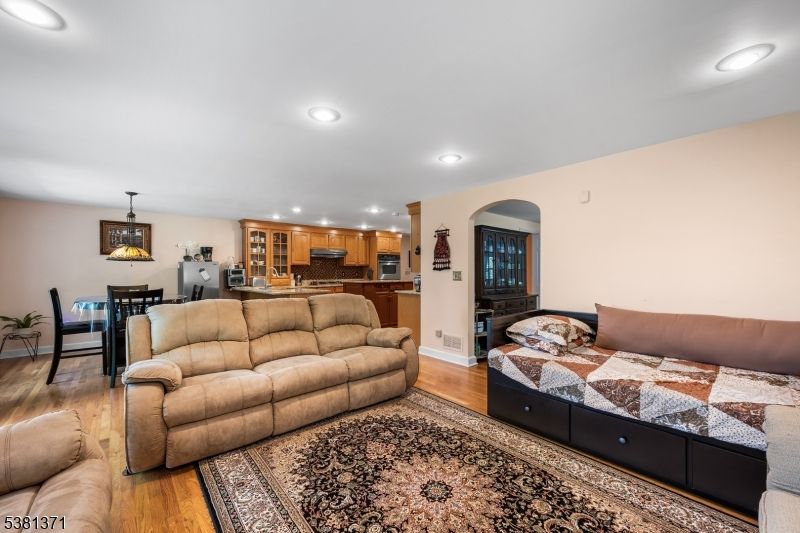 Dining room, Interior, Kitchen, Living room, Pendant Lights, Recessed Lighting, Wood Texture Flooring