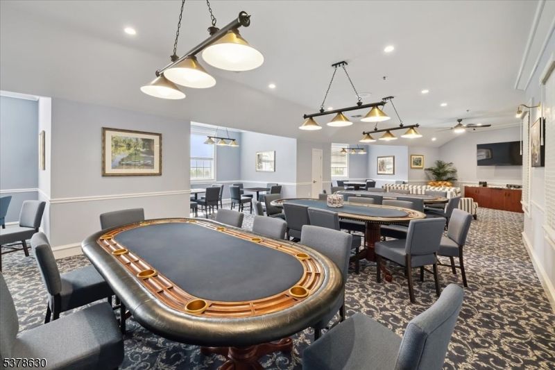 Dining room, Game Room, Interior, Pendant Lights, Recessed Lighting