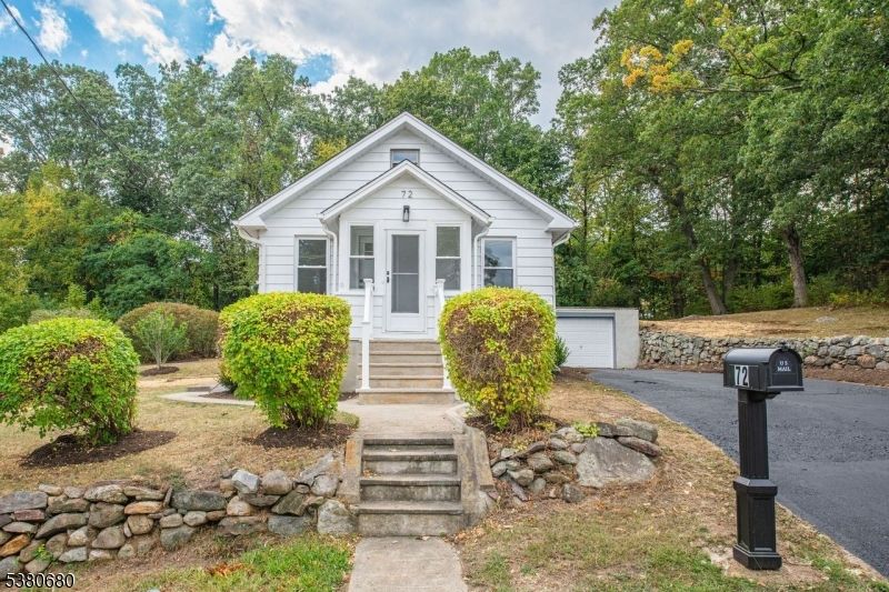 Detached Garage, Exterior, Facade, Queen Anne Victorian