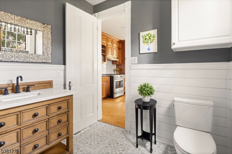 Bathroom, Interior, Kitchen, Wood Texture Flooring