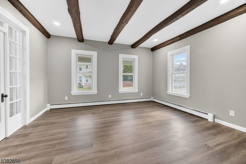 Empty room, Interior, Recessed Lighting, Wooden Beams, Wood Texture Flooring